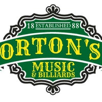 Photo prise au Orton&amp;#39;s Billiards &amp;amp; Pool par Orton&amp;#39;s Billiards &amp;amp; Pool le12/13/2013