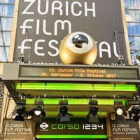 Das Foto wurde bei blue Cinema Corso von Pianopia P. am 9/27/2017 aufgenommen