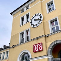 Photo taken at Regensburg Hauptbahnhof by Pianopia P. on 10/8/2022