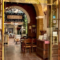 รูปภาพถ่ายที่ Restaurante Casa Palacio Bandolero โดย Pianopia P. เมื่อ 7/29/2021