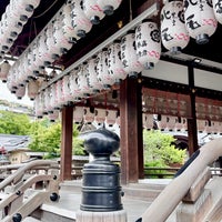 Photo taken at Yasaka Shrine by Pianopia P. on 5/6/2024