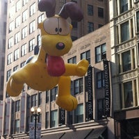 Photo taken at Chicago Thanksgiving Day Parade by Mario B. on 11/22/2012