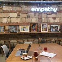 Foto tirada no(a) Empathy Cafe &amp;amp; Bistro por Nati G. em 3/2/2020
