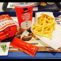 Photo taken at Burger King by M€rv€han S. on 2/29/2016