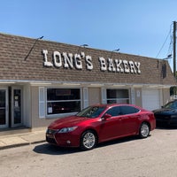 Photo taken at Long&amp;#39;s Bakery by Brian K. on 9/7/2021