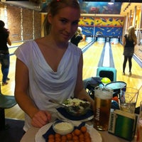 Photo taken at Bowling Manta by Míra P. on 11/9/2012