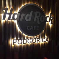 Foto tirada no(a) Hard Rock Cafe Podgorica por Natalia H. em 9/25/2015