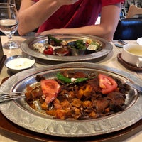 Foto diambil di Mr. Kebab Itaewon Halal Food oleh Catherine T. pada 10/2/2019