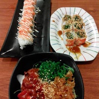 Foto diambil di Sushi Hana oleh Imelda G. pada 7/5/2014