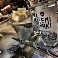 Снимок сделан в Balıkçıdede Restaurant пользователем Enver A. 6/9/2019