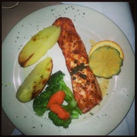 Das Foto wurde bei Alexander The Great - Greek Restaurant von Mahmood A. am 12/25/2012 aufgenommen