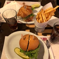 Photo taken at LVB Burgers &amp;amp; Bar by Giota V. on 7/19/2019