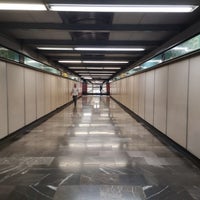 Photo taken at Metro Jamaica (Líneas 4 y 9) by Lucia S. on 12/3/2018