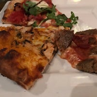 Снимок сделан в The Stonehouse Pizza &amp;amp; Pasteria пользователем Brandon 8/18/2017