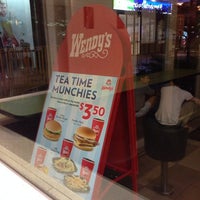 Photo taken at Wendy&amp;#39;s by 👼AmpAm💍 . on 10/19/2013