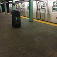 Photo taken at MTA Subway - Forest Hills/71st Ave (E/F/M/R) by iChhann on 12/16/2016