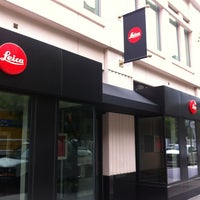 Das Foto wurde bei Leica Store von Jim F. am 5/10/2012 aufgenommen