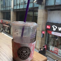 Photo taken at The Coffee Bean &amp;amp; Tea Leaf by JungKyu Chang, C. on 4/28/2015