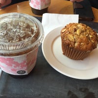 Photo taken at The Coffee Bean &amp;amp; Tea Leaf by JungKyu Chang, C. on 3/23/2015