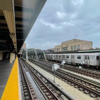 Photo taken at MTA Subway - 4th Ave/9th St (F/G/R) by Aleksey on 8/25/2023
