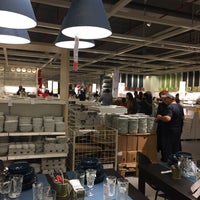 รูปภาพถ่ายที่ IKEA โดย Nilgün L. เมื่อ 10/29/2017