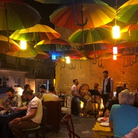 Foto tirada no(a) Arasta Cafe por Mehmet B. em 6/6/2019