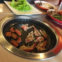 Photo prise au Matgalne Korean Restaurant par Dags M. le12/27/2017
