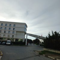 รูปภาพถ่ายที่ Cevahir Hotel Asia โดย Ayşe B. เมื่อ 12/14/2023