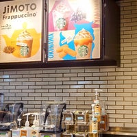Photo taken at Starbucks by 東京レント（tokyo.lento） on 8/30/2022