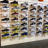Peticionario A fondo límite Nike Factory Store - 9 tips de 261 visitantes