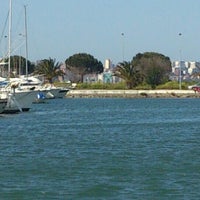 รูปภาพถ่ายที่ Puerto Deportivo Marina Del Cantabrico โดย Noemi S. เมื่อ 5/21/2014