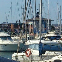 รูปภาพถ่ายที่ Puerto Deportivo Marina Del Cantabrico โดย Noemi S. เมื่อ 5/21/2014