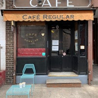 Foto tirada no(a) Café Regular por Laura F. em 3/31/2020
