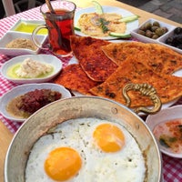 Photo taken at Doğacıyız Gourmet by Guru Kafa @gurukafa i. on 9/21/2015