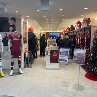 ヴィッセル神戸 オフィシャルグッズショップ Sporting Goods Shop In 神戸市
