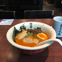Photo taken at Menya Musashi Kodou 麺屋武蔵 by M K. on 1/30/2022