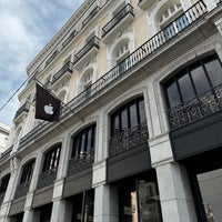 Photo taken at Apple Puerta del Sol by Tomonori S. on 10/13/2023