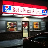 11/24/2012 tarihinde Michael L.ziyaretçi tarafından Red&amp;#39;s Pizza &amp;amp; Grill'de çekilen fotoğraf