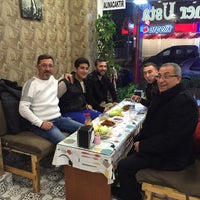 Photo taken at Meshur Adıyaman Cig Koftecisi by Fevzi Ö. on 12/21/2015
