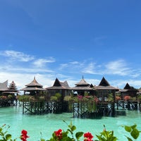 Photo taken at Mabul Water Bungalows by Nur Ain Z. on 10/3/2022