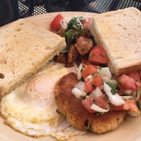 Photo taken at Loulou&amp;#39;s Griddle In The Middle by September R. on 5/20/2019