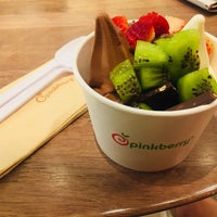 Photo taken at Pinkberry by 🍀Ebi🍁 on 8/19/2018