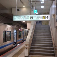 Photo taken at Odakyu Platforms 4-5 by 秋雄 玉. on 6/18/2022