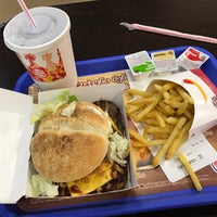 Photo taken at Burger King by Sümeyye B. on 5/25/2017