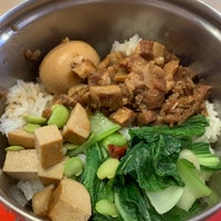 รูปภาพถ่ายที่ 台湾麺線 โดย Choco T. เมื่อ 7/28/2021