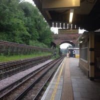 Photo taken at TFL Bus Stop D - Finchley Central (82,125,143, 382, 460, N13, N20) by Grim R. on 6/4/2016