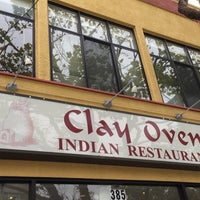 Снимок сделан в Clay Oven Indian Restaurant пользователем Andrew D. 2/5/2019