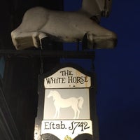 Foto tirada no(a) White Horse Tavern &amp;amp; Restaurant por Andrew D. em 9/8/2017