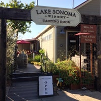 Photo taken at Lake Sonoma Winery by Andrew D. on 10/6/2019