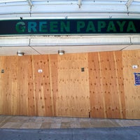 Снимок сделан в Green Papaya пользователем Andrew D. 6/24/2020